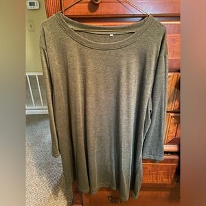 Dark green crew neck top